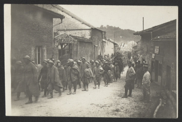 Somme 1915 : Prisonniers français